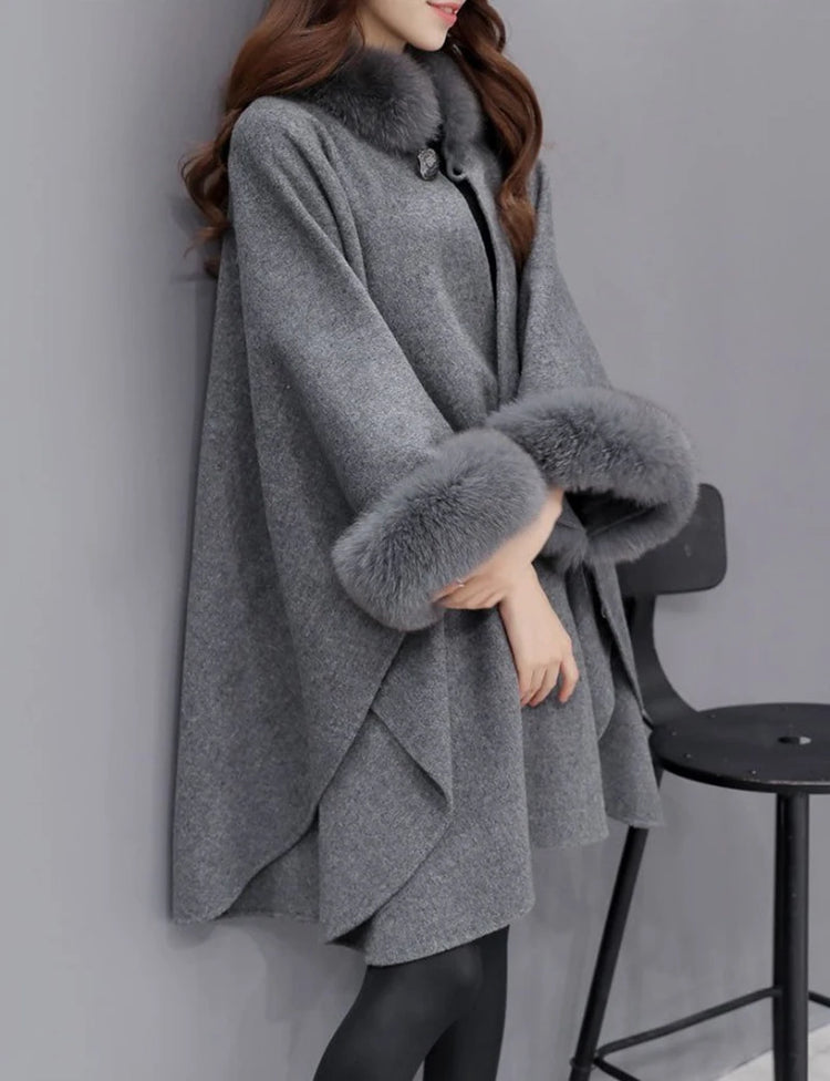 Elegant Women Winter Coats Batwing Fluffy Sleeve Cape Jacket Lady Woolen Overcoat Cape Fox Fur Collar Warm Ponchos Feminino