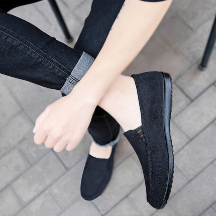 Nuovi uomini mocassini scarpe moda uomo morbido mocassini mocassini tela Slip-On scarpe Casual uomo Outdoor Walking uomo calzature