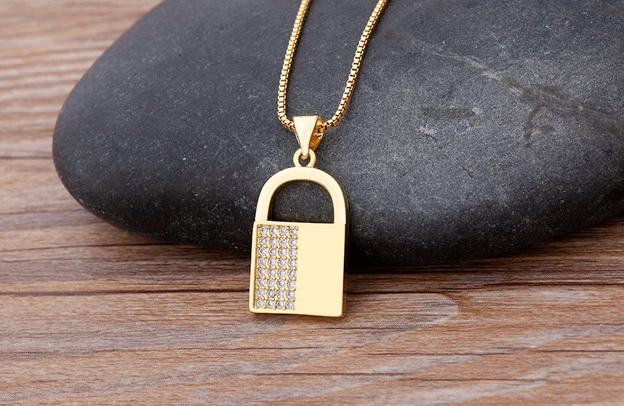 Nidin moda di lusso con zirconi cubici ciondolo a forma di cuore da donna placcato in oro collana a catena di alta qualità regalo per feste di gioielli scintillanti