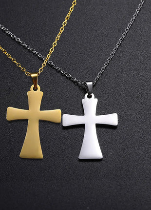Cazador Collana con ciondolo croce religiosa alla moda di Gesù Collane a catena in acciaio inossidabile color oro per regalo di gioielli cavi unisex PlatiNum
