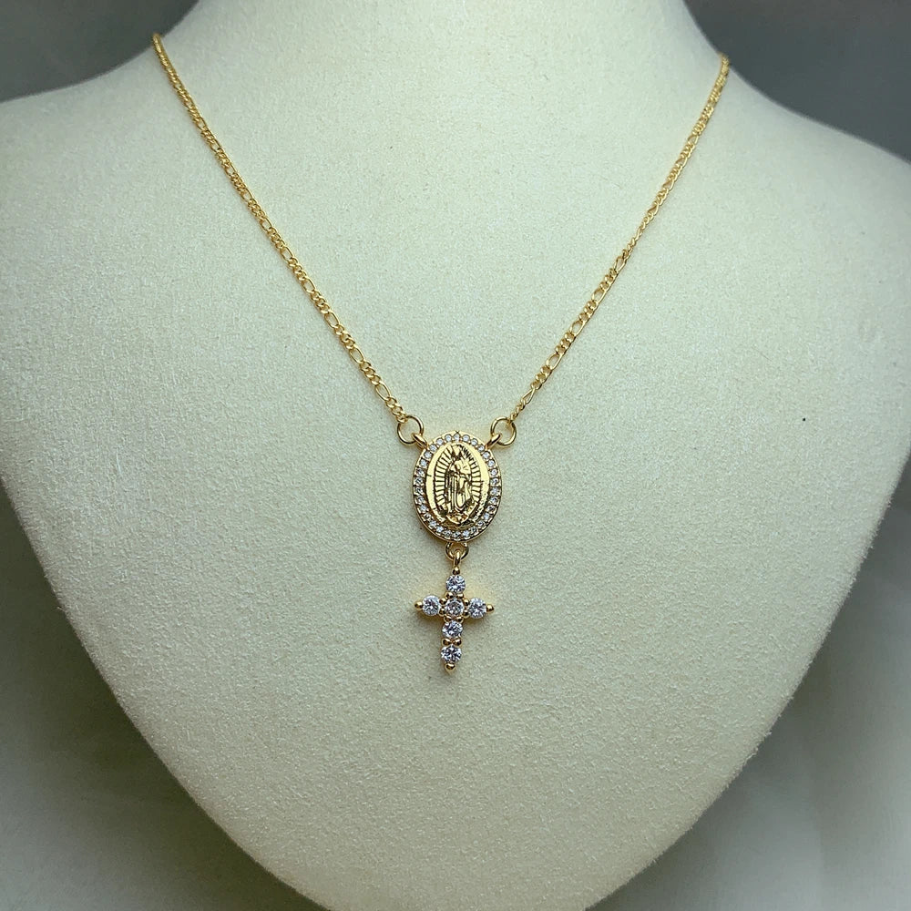 Collana a catena Figaro con ciondolo a forma di croce piccola con zirconi in oro placcato in metallo per donna 2021 gioielli al collo