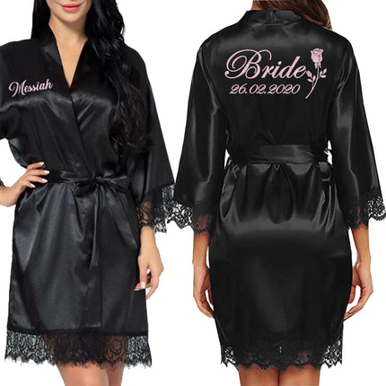 Nome della data personalizzato Abito kimono da sposa Donna Sposa Abiti da damigella d'onore Accappatoio dal design originale per addio al nubilato