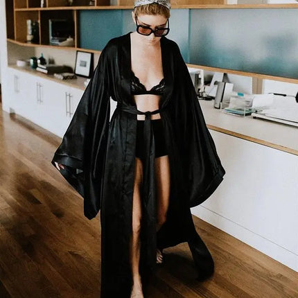 2019 nuovi abiti solidi donna nero rosso manica lunga camicia da notte signore ragazze raso di seta liscio primavera pizzo indumenti da notte accappatoio femminile