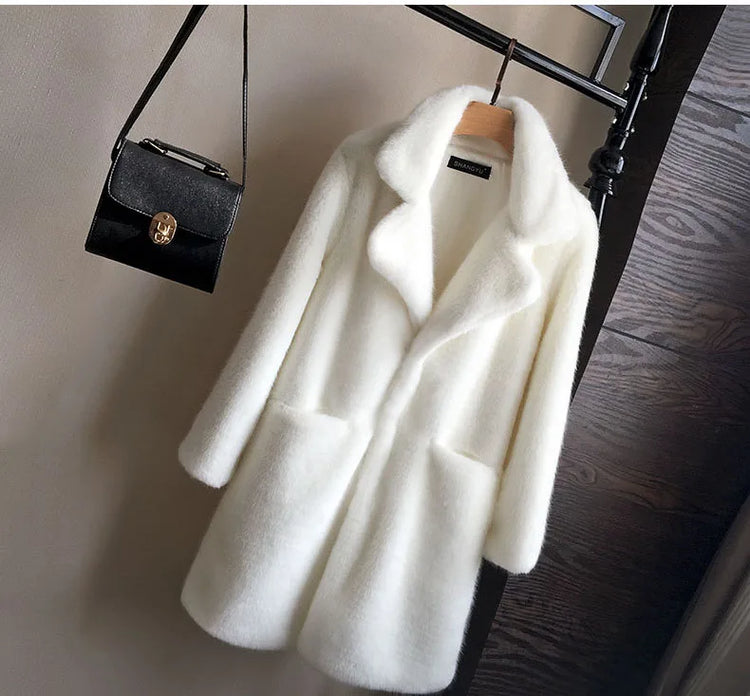 Lmitation Mink Plush Fur Coat Female 2021 Winter Thick High End Rex Rabbit Hair Fur Coats Plus Size Warm Women Faux Fur Coats