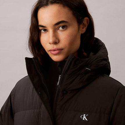 piumino con cappuccio e cintura con logo black da donne calvin klein jeans