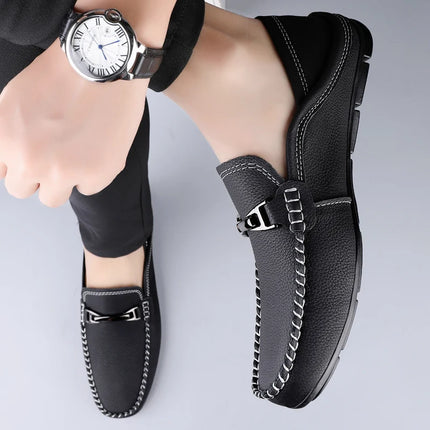 Mocassini in vera pelle Moda uomo Design Mocassino Slip on Soft Flats All-match Scarpe casual Calzature da barca fatte a mano per uomo adulto