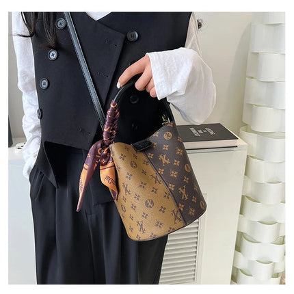 Advanced fashion bag for women 2025 new casual women's bag, large capacity bucket bag, shoulder bag, diagonal cross bag PlatiNum