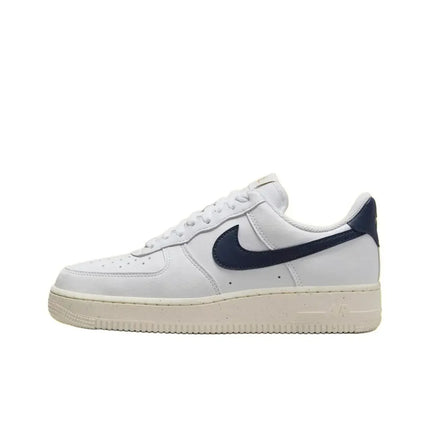 Scarpe da ginnastica classiche unisex Nike Air Force 1 Low, comoda ammortizzazione e costruzione resistente per uno stile versatile FJ4146-114
