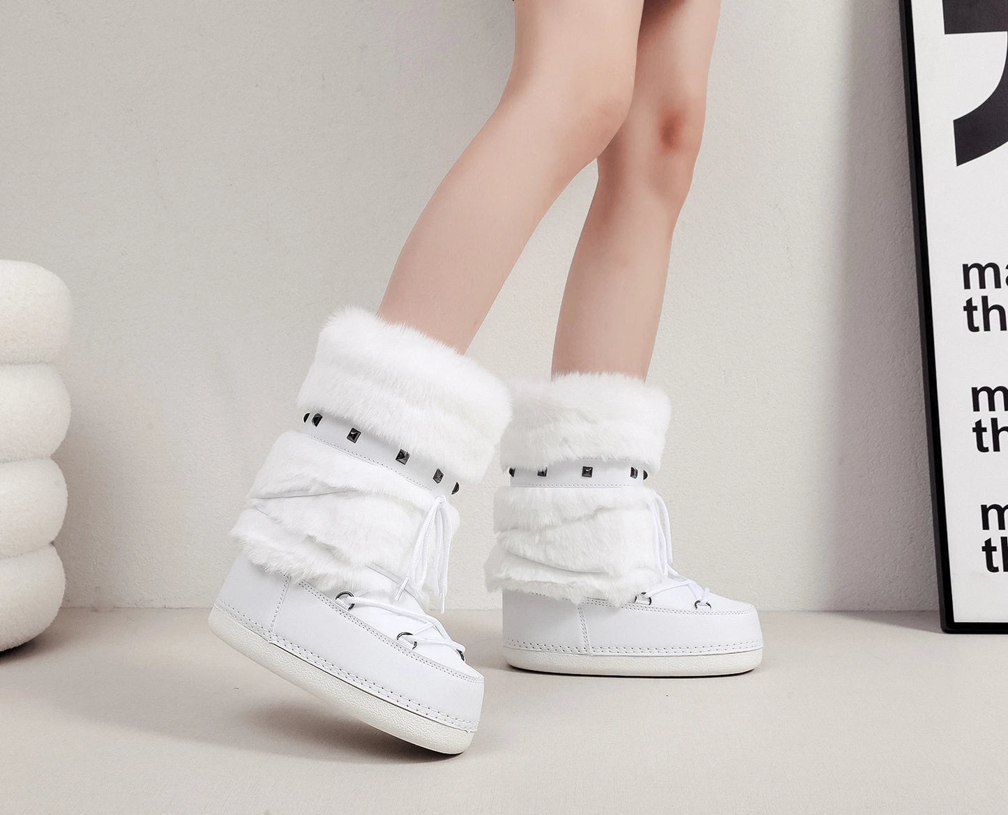 Women's Furry Boots New Warm Skiing Winter Boots Women Space Boots Trendy Ladies Winter Shoes Non-slip Girls Snow Boots