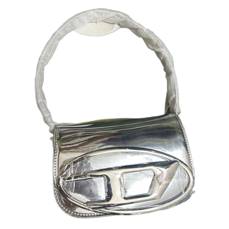 Borsa a Tracolla in Pelle PU Effetto Specchio Argento Lucido con Decorazione Ovale in Rilievo, Tracolla Staccabile, Mini Borsetta Futuristica da Donna