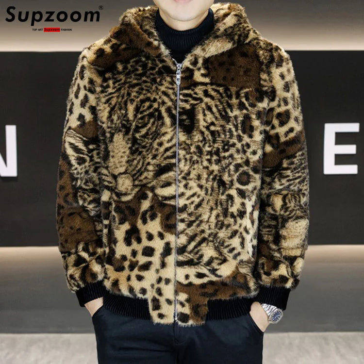 Supzoom 2026 New Arrival Top Fashion Tiger Pattern Winter Warm Flowing Gold Mink Splicing Faux Fur Men's Hooded Jacket