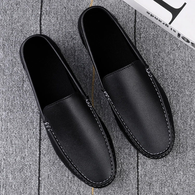 Scarpe casual da uomo in pelle moda Estate comode slip on di alta qualità Mocassini bianchi Comode scarpe da barca da guida Mocassini da passeggio