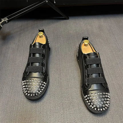 Sneaker Casual Men Designer Rivet Board Shoes Fashion Split Leather Upper Flat Platform White Shoes High Top Nightclub Shoes