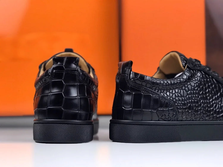 Luxury Men's Rivets Low Top Black Crocodile Pattern Leather Red Bottom Sneakers Casual Boat Shoes White Sole Fashion Footwear