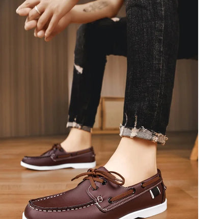 Mocassini da uomo Design Scarpe da barca Pelle PU Alta qualità Comodo Slip-On Morbido Piatto Versatile Scarpe da guida alla moda Mocassini