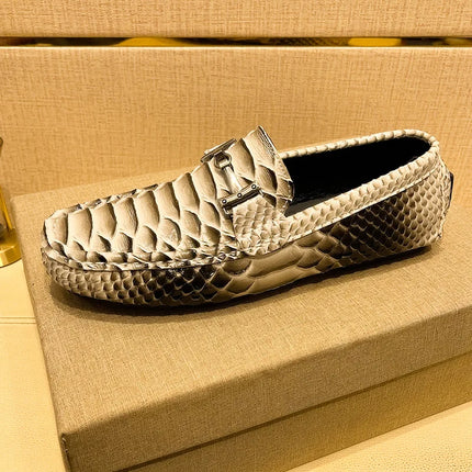Mocassini firmati per uomo 2026 Nuovi mocassini fatti a mano 39-48 Appartamenti Casual Scarpe in pelle di serpente Mocassini da uomo comodi di lusso Scarpe taglia