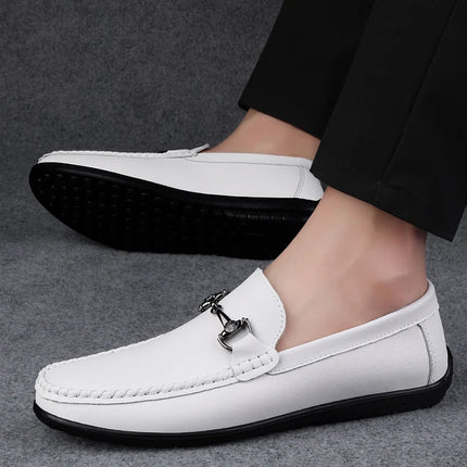 Mocassini di lusso da uomo estivi Scarpe slip on in pelle Mocassini traspiranti bianchi Scarpe casual Mocasines Hombre