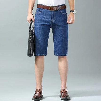 Pantaloncini di jeans da uomo nuovi estivi Moda colore chiaro Casual allentato multi-tasca pantaloni dritti da cinque minuti pantaloncini elastici al ginocchio