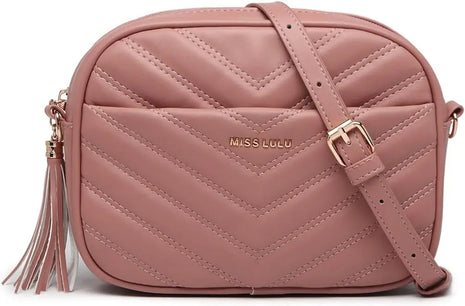 Elegante borsa a tracolla KONO in pelle PU con nappe a forma di V, compatta e versatile, perfetta per l'uso quotidiano e come regalo.