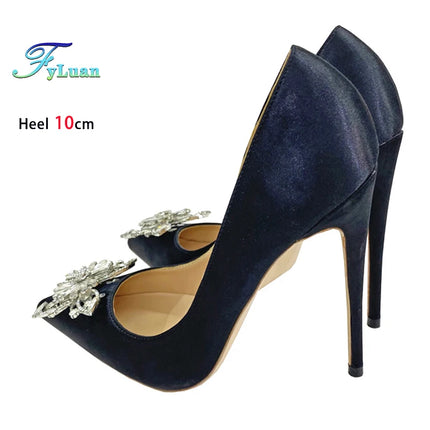 Scarpe da donna in raso Primavera Autunno Decorazione farfalla con strass Tacchi alti eleganti 8CM 10CM 12CM Décolleté da banchetto a punta moda