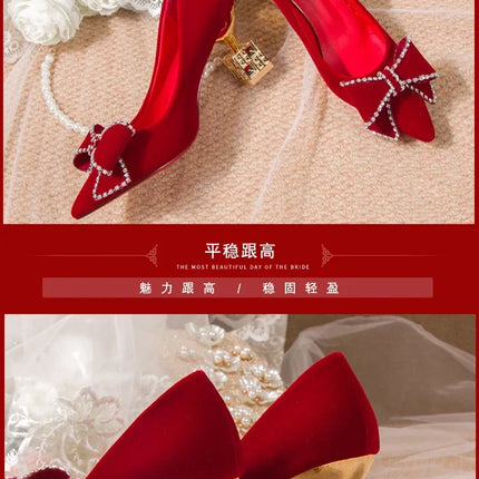Moda di lusso Rivetto Fibbia Cintura Appartamenti Mocassino slip-on da donna Scarpe a punta Scarpe da balletto Mocassini da donna da ufficio 2025