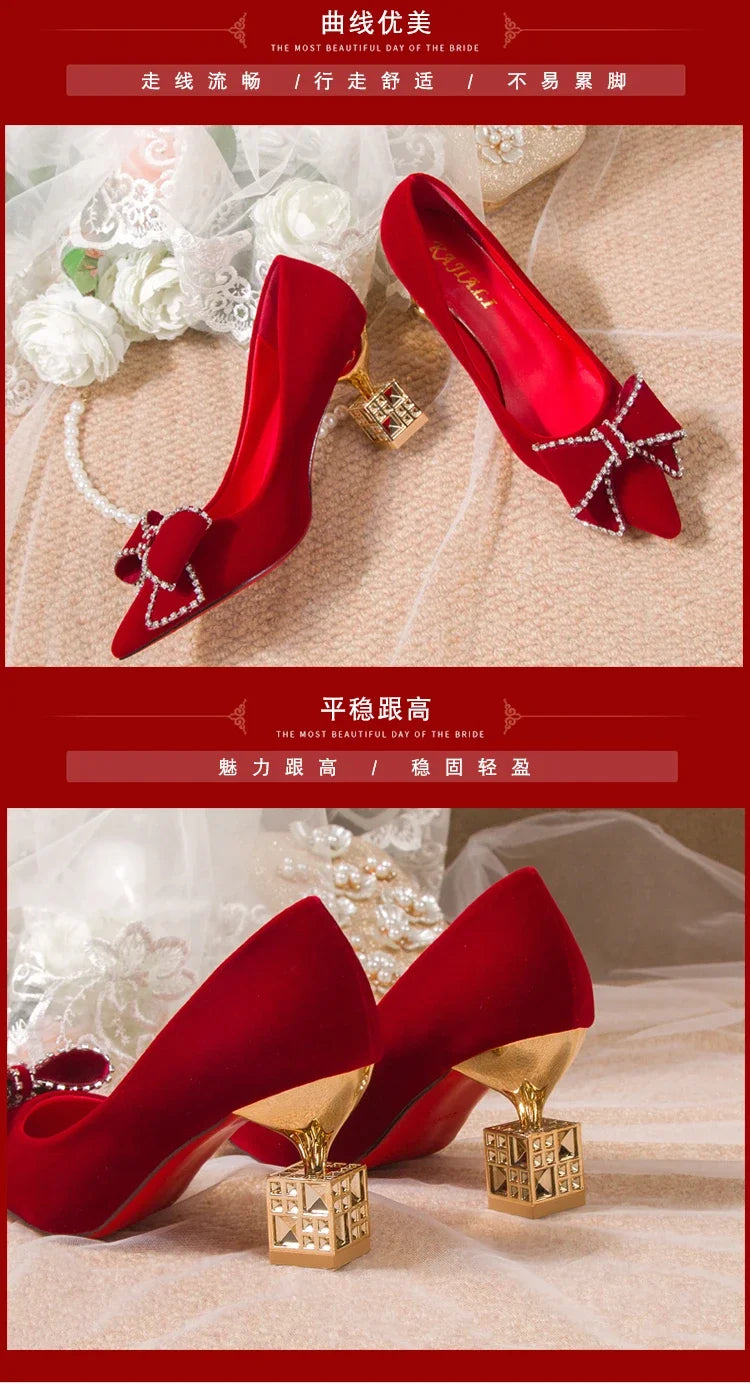 Moda di lusso Rivetto Fibbia Cintura Appartamenti Mocassino slip-on da donna Scarpe a punta Scarpe da balletto Mocassini da donna da ufficio 2025