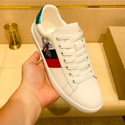 2026 Sneakers Men Bee Shoes High Quality Embroidery Men's Skateboard Shoes Comfortable Low Cut