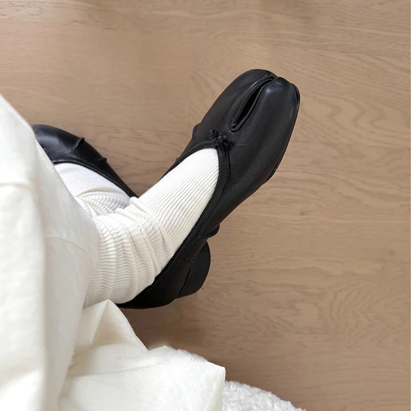 Roundtoe midheel shoes Womens Genuine leather High heels Sheepskin Pleated Tibi splittoe shoes Women Mary Jane shoes Designer