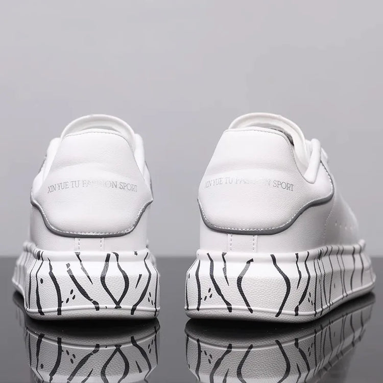 White men's shoes spring and autumn 2025 new wild Korean style breathable comfortable sneakers men's casual sports shoes