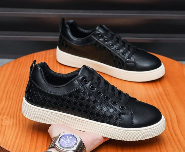 Men Woven Faux Leather Lace‑Up Skate Sneakers Low Top Flat Casual Shoes Retro Stitching Splicing Daily Outdoor Commuter Footwear