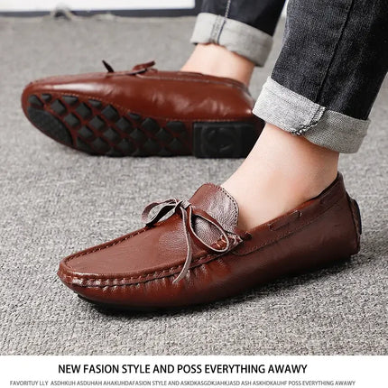 Nuovi mocassini casual Mocassini di marca con suola morbida da uomo Scarpe primaverili in pelle Comode scarpe casual da passeggio per esterni con fondo piatto