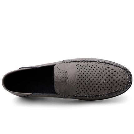 Scarpe da uomo Casual in pelle scavano mocassini da uomo traspiranti Slip on scarpe da guida mocassini da uomo italiani di lusso Plus Size 38-47