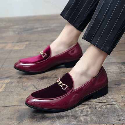 Mocassini da uomo in pelle scamosciata dal design di lusso Nero Blu Rosso Scarpe eleganti casual per discoteca Party Monk Strap Scarpe da uomo Taglia 38-47
