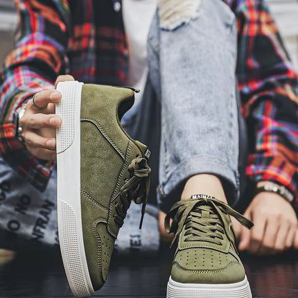 1 Pair Sports Casual Skateboarding Shoes Comfortable and Fashionable, With a Snug Upper That Fits the Foot and a Slip-Resistant,