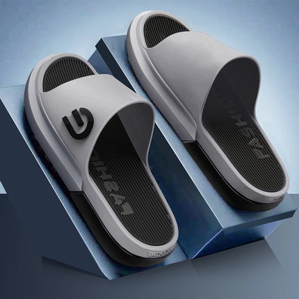 Pantofole da uomo alla moda Suola morbida in PVC Scivoli antiscivolo Infradito da spiaggia casual all'aperto Pantofole da bagno per la casa Nuovo sandalo