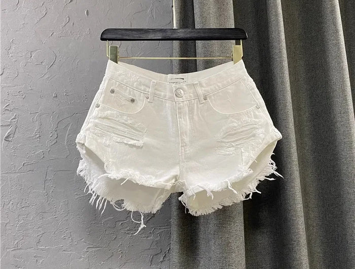 Nuovi Shorts Estivi da Donna 2026 in Denim Bianco, Stile A-Line Strappato a Gamba Larga, Hot Pants Casual alla Moda Streetwear per Ragazze