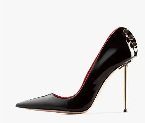 Décolleté a spillo con borchie in metallo in pelle verniciata nera sexy Décolleté da donna con punta a punta e tacco alto, scarpe da sera con tacco alto platinumshop