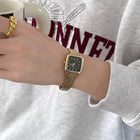 Orologio al quarzo semplice di marca per donna Orologi da donna regalo di lusso retrò Orologi da polso con cinturino in acciaio inossidabile regolabile con quadrante piccolo platinumshop