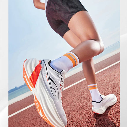 QIAODAN TG1.0 Women's 2026 Marathon Platform Racing Shock Running Shoes Long-distance Soft Rebound Sneakers QDB022253285 PlatiNum