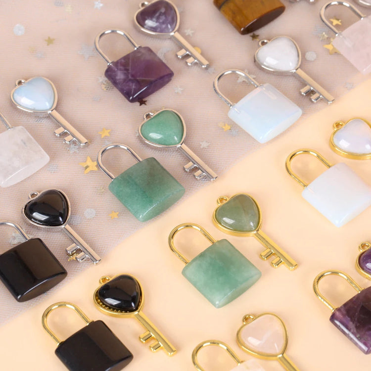 1 Set Natural Crystal Couple Lock Necklace Pendant Set Heart Shaped Key Piece Pink Crystal Amethyst Tiger Eye Stone Lock PlatiNum