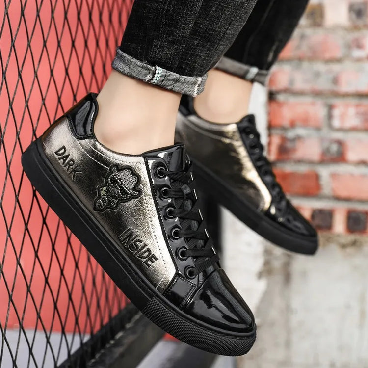 Men Casual Shoes Patent Leather Flats Skate Men Cool Driving Shoes Male Walking Shoes Sneakers Dress Trend the Latest Leisure