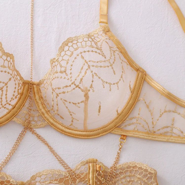 2026 Metal Chain Decor Perspective Lingerie Set Women's Sexy Lace Slim Underwear Split Set Female See Through Bra and Panty Set