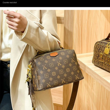 Women's handbag 2025 new autumn and winter designer shoulder crossbody bag, fashionable and high-end pillow bag PlatiNum