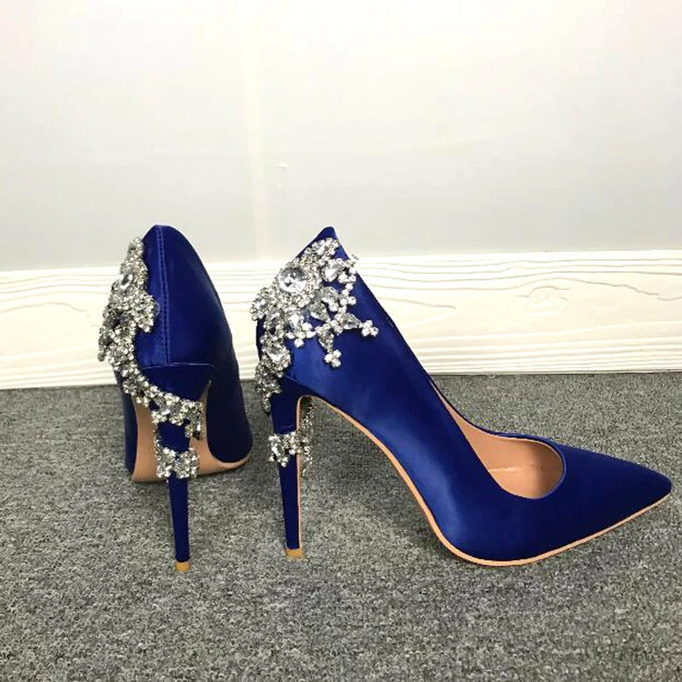 GlitterTwine Diamanti Fiore Tacco alto Décolleté blu royal Tacco alto in cristallo Party Donna Strass Décolleté in seta blu Scarpe da sposa