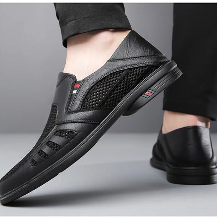 Scarpe basse formali estive maschili Scarpe casual traspiranti da uomo Scava fuori mocassini da uomo Mocassini fantastici Scarpe da esterno slip on fatte a mano