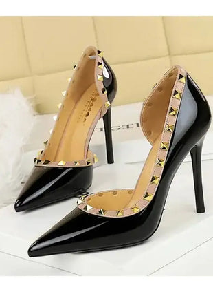 2025 Nuovo Sexy Nero Sottile Tacchi Alti 10.5 Centimetri Scarpe da Donna Testa A Punta Rivetto Pompe da Donna in Pelle Verniciata Stiletto Scarpe da Discoteca platinumshop
