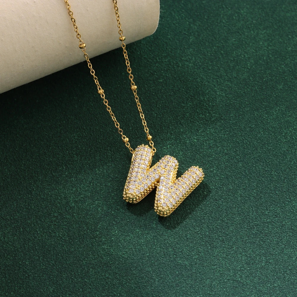 Nuove collane di lusso in acciaio inossidabile con 26 lettere inglesi in cristallo di zircone per le donne Commercio all'ingrosso di gioielli con catena girocollo femminile alla moda