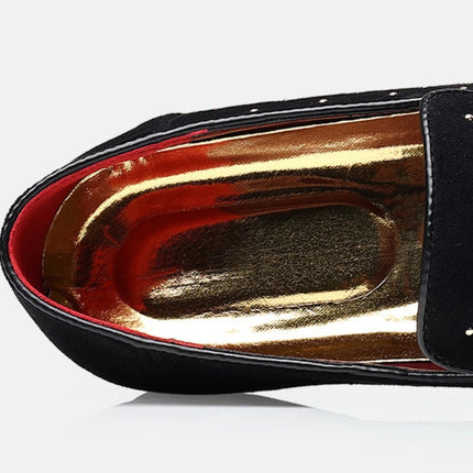 Scarpe eleganti da uomo di lusso Scarpe casual da uomo in pelle scamosciata Mocassini eleganti e comodi Scarpe da lavoro in pelle da uomo Zapatos Hombre