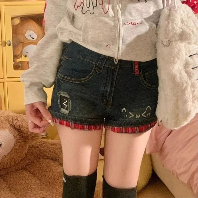 American Vintage Short Jeans Women Casual Low Waist Denim Distressed Bodycon Y2K Streetwear Kawaii Retro Button Summer Patchwork PlatiNum