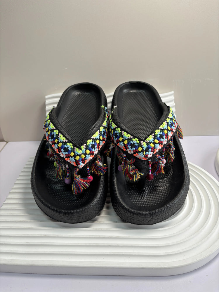Infradito da donna multicolori estivi Sandali con fiocco in orsacchiotto metallico alla moda Sandali da spiaggia per le vacanze a casa Calzature versatili